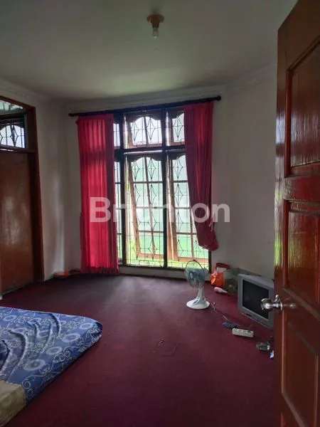 image RUMAH MEWAH ADA GARDEN LUAS GATOT SUBROTO (6)