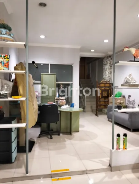 image 1 RUKO LOKASI SANGATSTRATEGIS DI PLUIT JAKARTA UTARA, COCOK UNTUK USAHA ! (2)