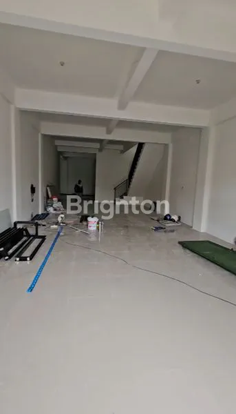 image RUKO MOJOKLANGRU 3 LANTAI NEW (7)