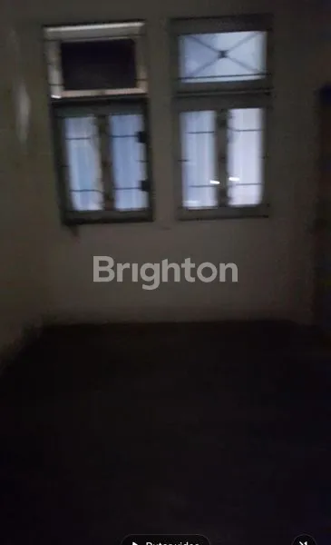 image RUKO 3 LANTAI PARKIR LUAS (8)