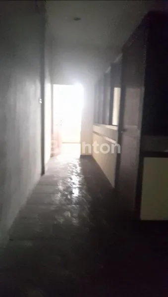 image RUKO 3 LANTAI PARKIR LUAS (5)