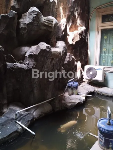 image RUMAH MEWAH SIAP HUNI - KEBUN JERUK, JAKARTA BARAT (8)