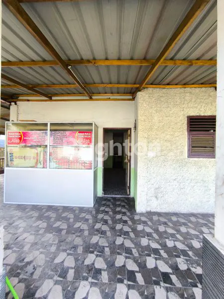 image RUMAH BULATAN PARKIRAN LUAS TENGAH KOTA PEKANBARU (2)