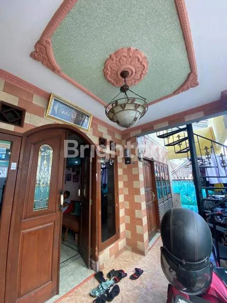 image RUMAH 2 LANTAI DI CEMPAKA PUTIH (2)