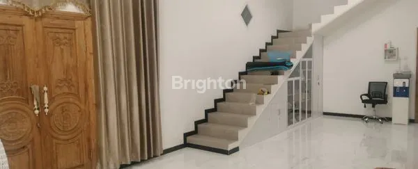image RUMAH MEWAH LUAS DI LUMAJANG (5)