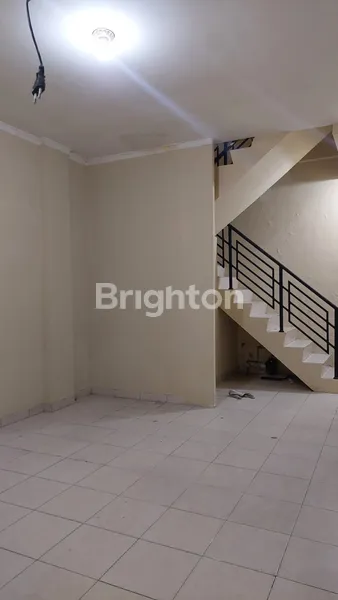 image RUKO STRATEGIS SIAP HUNI DI JELAMBAR SELATAN, JAKARTA BARAT (7)