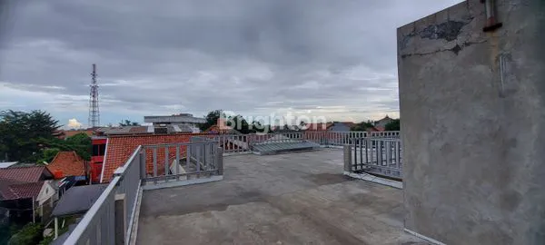 image RUMAH TIGA LANTAI LT225M² | LB300M² CIMANGGIS DEPOK (8)