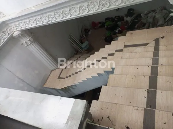 image RUMAH MEWAH EXCLUSIVE DI RUMBAI (8)