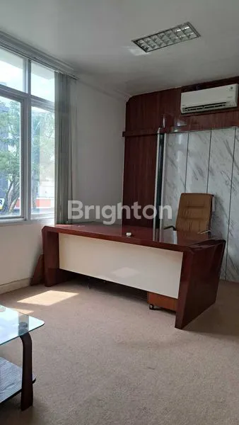 image RUKO  3 LANTAI ADA ROOFTOP FULL FURNISH BSB (5)