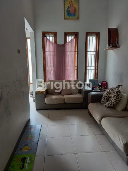 image DIJUAL RUMAH 2LANTAI DI TOMANG UTARA, LOKASI SANGAT STRATEGIS (2)