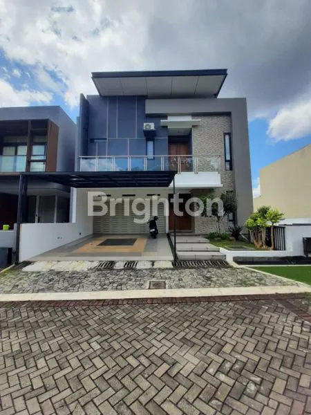 image JUAL DAN SEWA RUMAH MEWAH 2 LANTAI DI SEMARANG (1)