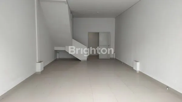 image RUKO JEJER SIAP PAKAI DI PUSAT KOTA PEKALONGAN DEKAT JL.DIPONEGORODEKAT JL.HASANUDIN DEKAT JL.SEMARANG DEKAT JL.SULTAN AGUNG DEKAT JL. BLIMBING (3)