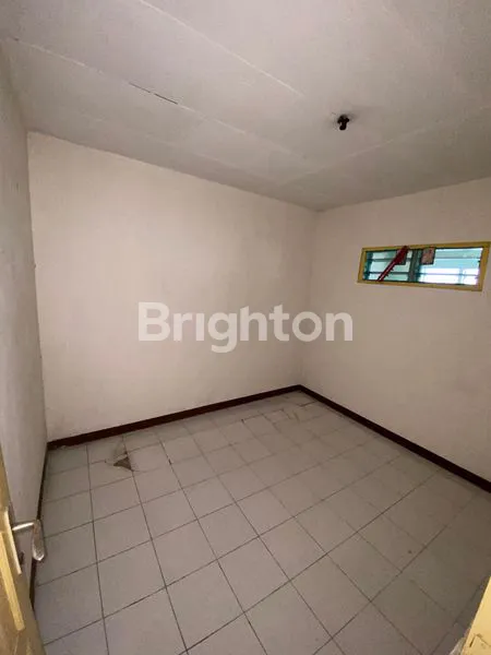 image RUMAH 2 LANTAI DI DAERAH KENJERAN, GADING, TAMBAKSARI (2)