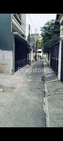 image RUMAH BARU 3 LANTAI TANJUNG DUREN (8)