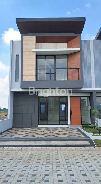 image RUMAH 2 DAN 3 LANTAI + PRIVATE POOL SUKODONO (1)