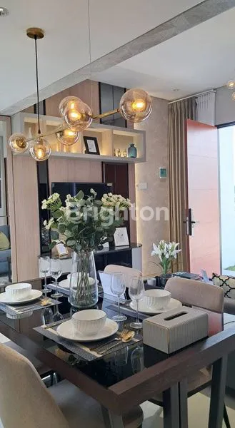 image RUMAH 2 DAN 3 LANTAI + PRIVATE POOL SUKODONO (4)