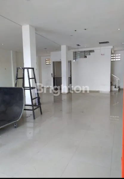 image RUKO 1 LANTAI SIAP PAKAI DI LOKASI STRATEGIS PINGGIR JALAN UTAMA  TEUKU UMAR BARAT  (2)