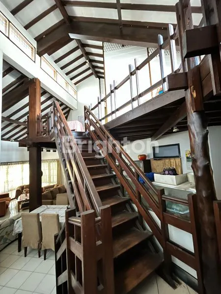 image RUMAH ASRI NYAMAN DAN ASRI DENGAN HALAMAN LUAS DI GEGERKALONG BANDUNG UTARA (7)