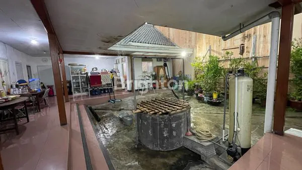 RUMAH BANGUNAN LAMA HITUNG TANAH GATOT SUBROTO LENGKONG KOTA BANDUNG JAWA BARAT