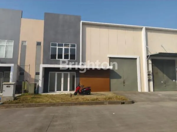 image GUDANG BARU BONUS KANTOR 2 LANTAI DALAM CLUSTER MINI PERGUDANGAN TANGERANG BELAKANG PIK 3 (1)