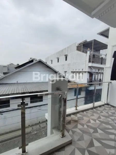 image RUMAH SIAP HUNI KALIJUDAN TARUNA STRATEGIS DEKAT WIDYA MANDALA KALIJUDAN (7)