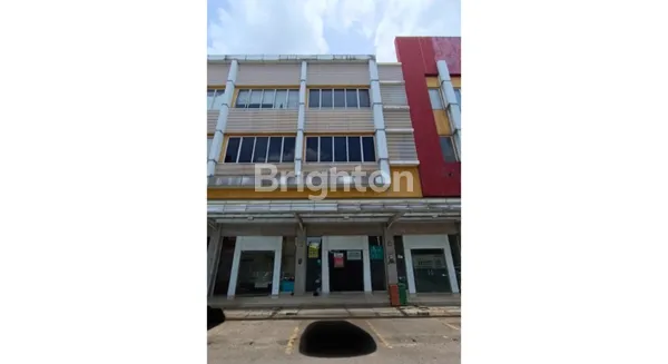 RUKO 3 LANTAI LOKASI STRATEGIS PUSAT BISNIS BEKASI