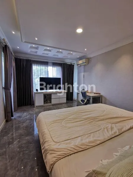 image RUMAH HOOK BESAR MEWAH BERSIH TERAWAT FULL FURNISHED (3)