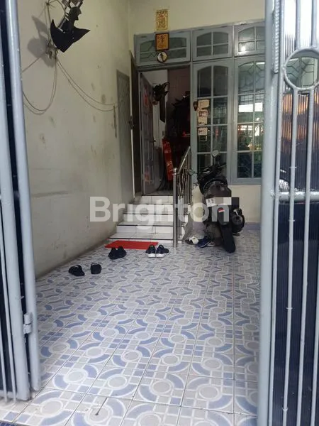 image RUMAH 3 LANTAI DI TELUK GONG PEJAGALAN PENJARINGAN JAKARTA UTARA  (2)