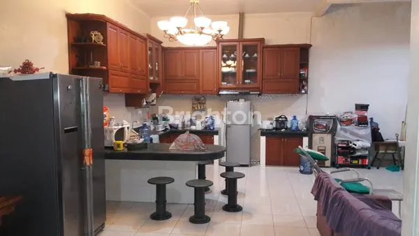 image RUMAH 2 LANTAI DI TAMAN PERMATA INDAH 1 TPI TELUK GONG JAKARTA UTARA  (3)