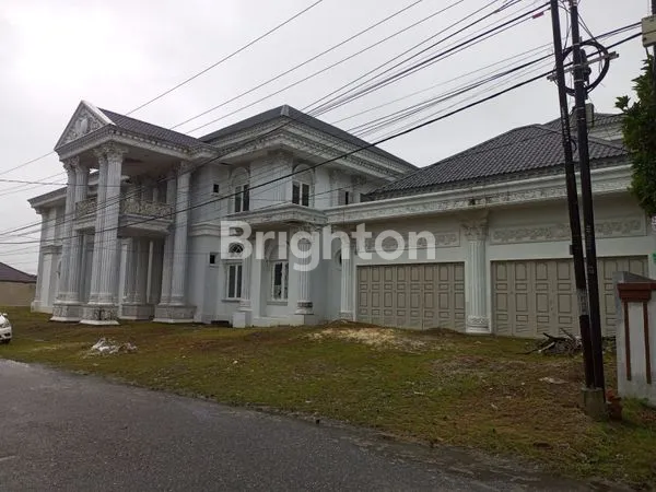 image RUMAH MEWAH EXCLUSIVE DI RUMBAI (7)