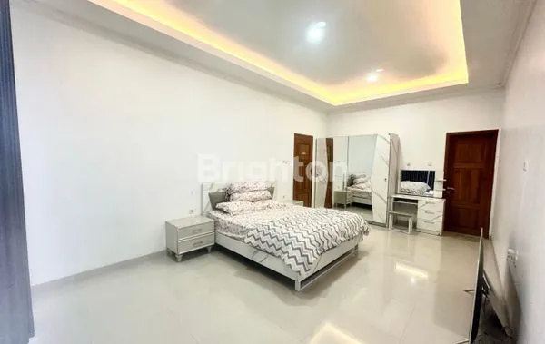 image RUMAH DI SOLOBARU, DEKAT MALL PAKUWON DAN SIAP HUNI!! NO RENOV!! SISTEM CLUSTER!! LINGKUNGAN ELITE (5)