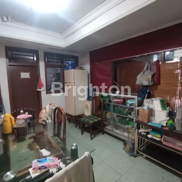 image RUMAH TANJUNG DUREN STRATEGIS HITUNG TANAH JAKARTA BARAT (2)