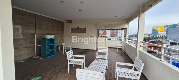 image RUMAH BARU 4 LANTAI PADEMANGAN (6)