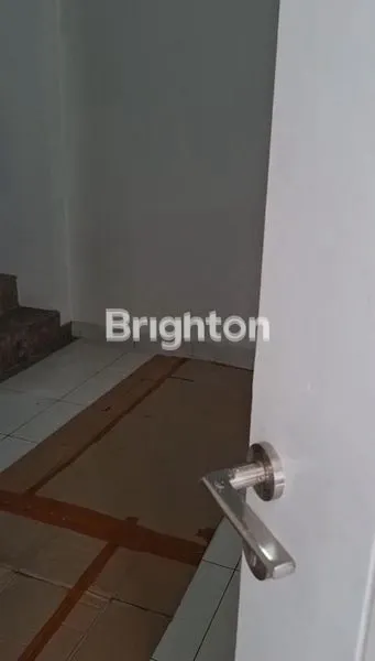 image RUMAH 2 LANTAI DI SEWAKAN  (8)