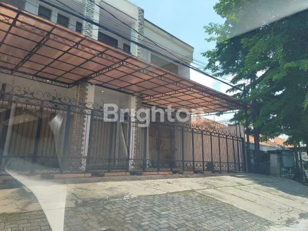 RUMAH STRATEGIS PUSAT KOTA BUAT USAHA