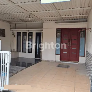 image RUMAH 2LANTAI PALM OASIS SEMEMI (2)