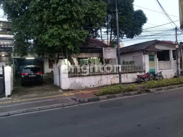 image LAHAN STRATEGIS DAN COCOK UNTUK TEMPAT TINGGAL / VILLA DI TEBET! (7)