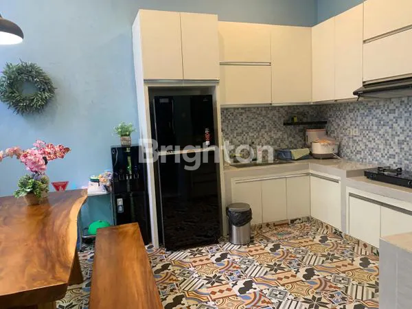 image RUMAH 2,5 LT FULLY FURNISHED DI RENON AREA (2)