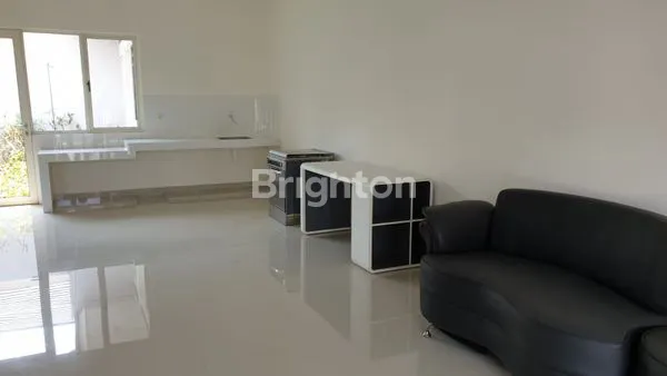 image RUMAH 1 LANTAI LUAS BELUM PERNAH DITEMPATI DI KAWASAN BERKEMBANG (8)