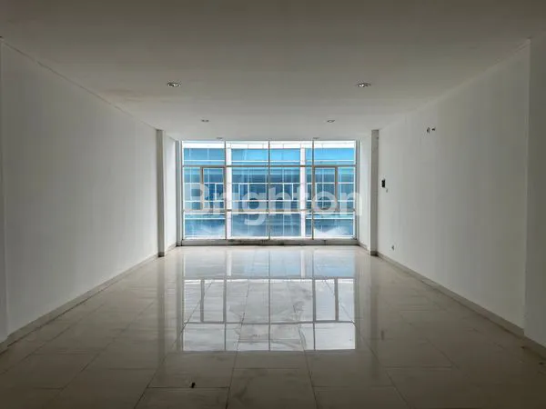 image RUKO KAWASAN PUSAT BISNIS STRATEGIS PERKANTORAN SOLOBARU (4)