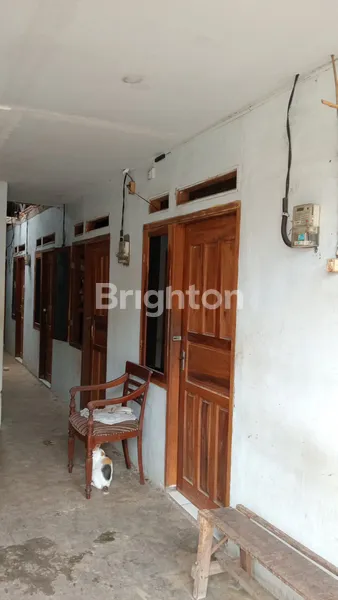 image INVESTASI 1 RUMAH INDUK BONUS 5 PETAK KONTRAKAN DI LOKASI STRATEGIS CIKAMPEK, KARAWANG, JAWA BARAT (1)