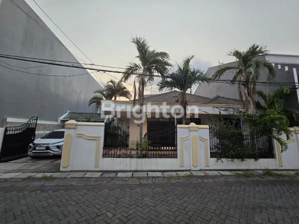 image RUMAH LOKASI STRATEGIS DEKAT PAKUWON CITY GALAXY MALL KERTAJAYA DHARMAHUSADA MERR MULYOSARI SUTOREJO KALIJUDAN SURAMADU ITS UNAIR (1)