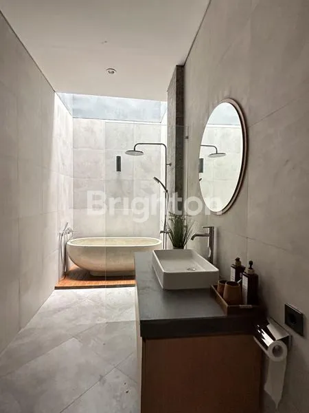 image BRAND NEW VILLA 2 BR DESIGN MODERN AT BUDUK CANGGU (5)