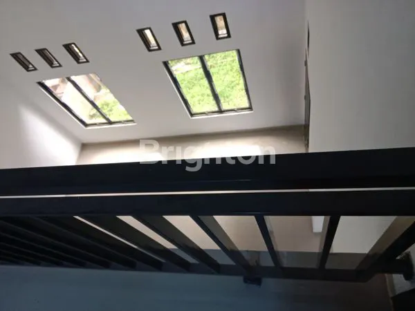 image DIJUAL RUMAH 2 LANTAI  LOKASI PUSAT KOTA  JL PARIT INDAH (6)