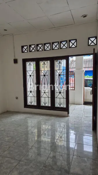 image RUMAH MINIMALIS SIAP HUNI DEKAT HARAPAN INDAH (5)