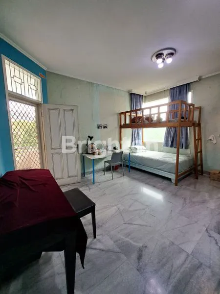 image RUMAH HOOK MEWAH 2 LANTAI DI INTERCON KEBON JERUK, 448M² (6)