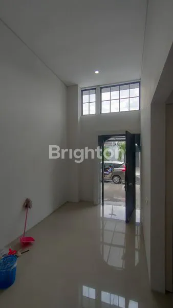 image RUMAH JAPANESE STYLE TERAWAT DAN SIAP HUNI DIKELILINGI AREA KOMERSIAL DEKAT TOL SUMO, BUNDARAN WARU, CITO, TERMINAL BUNGURASIH, BANDARA JUANDA (2)