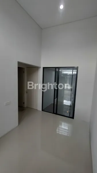 image RUMAH JAPANESE STYLE TERAWAT DAN SIAP HUNI DIKELILINGI AREA KOMERSIAL DEKAT TOL SUMO, BUNDARAN WARU, CITO, TERMINAL BUNGURASIH, BANDARA JUANDA (3)