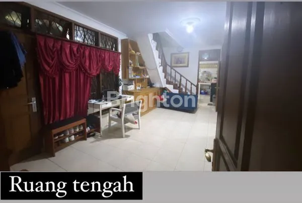 image RUMAH LUAS 382M² BONUS KONTRAKAN 4 PINTU DI CILENDEK KOTA BOGOR (3)