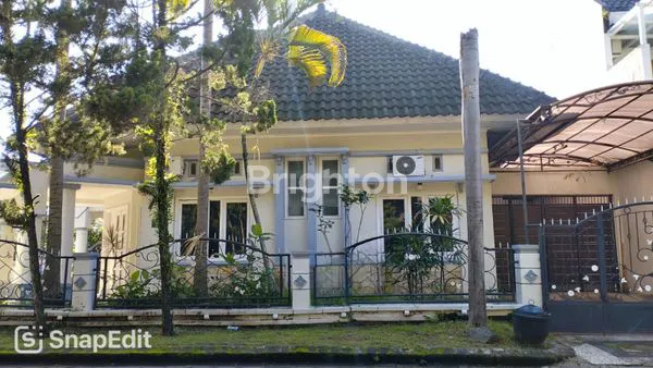 image RUMAH MEWAH SIAP HUNI DI PERMATA JINGGA KOTA MALANG (1)